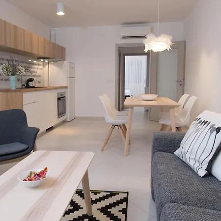 Apartmán Fuer 4 Personen Ca, 52 M Sup2 In Liznjan, Istrien Medulin Und Umgebung